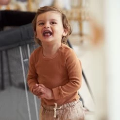 Lit Parapluie Light Noir De BabyBjörn 11 Lit Parapluie Light Noir De BabyBjörn -Bébés Produits Magasin 01005769 4