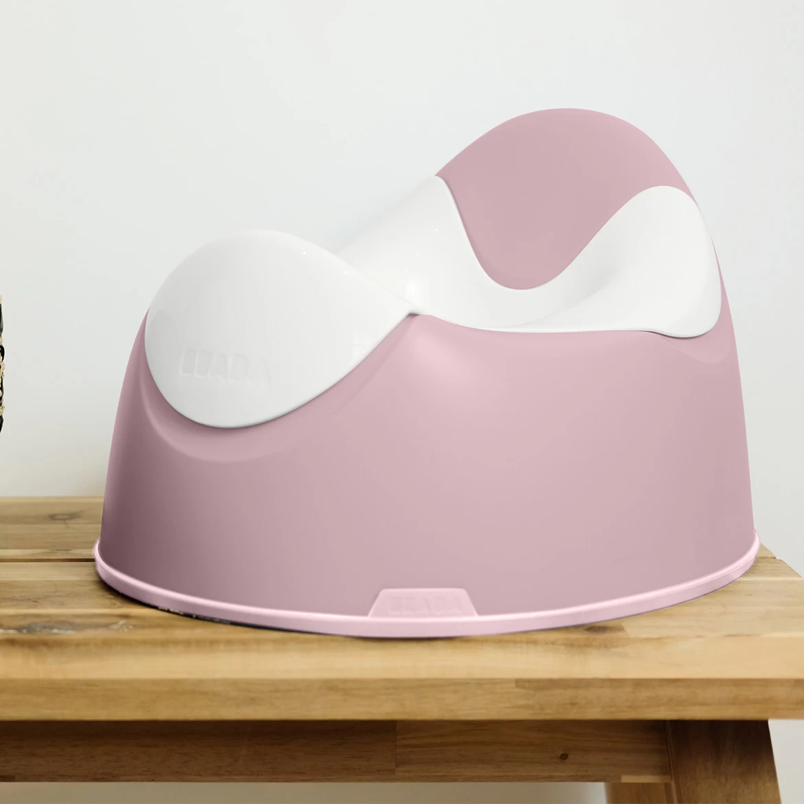 Beaba Pot Ergonomique Old Pink De Béaba 4 Beaba Pot Ergonomique Old Pink De Béaba – Image 4